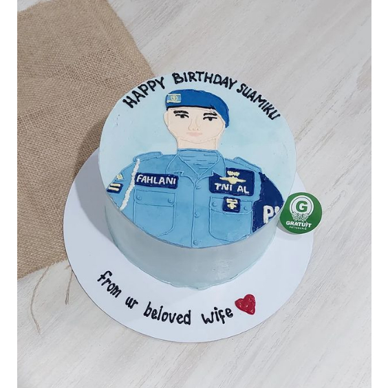 

CAKE TEMA FIGUR BUTTERCREAM UK 15CM / KUE ULANG TAHUN CUSTOME