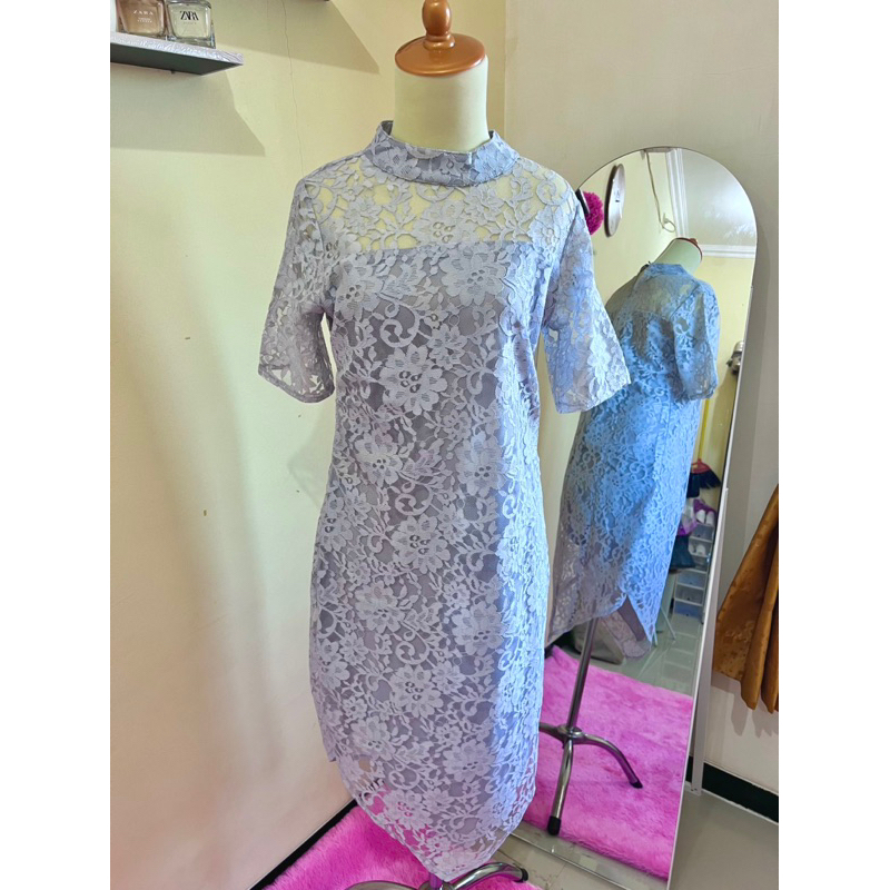 Dress brukat abu abu