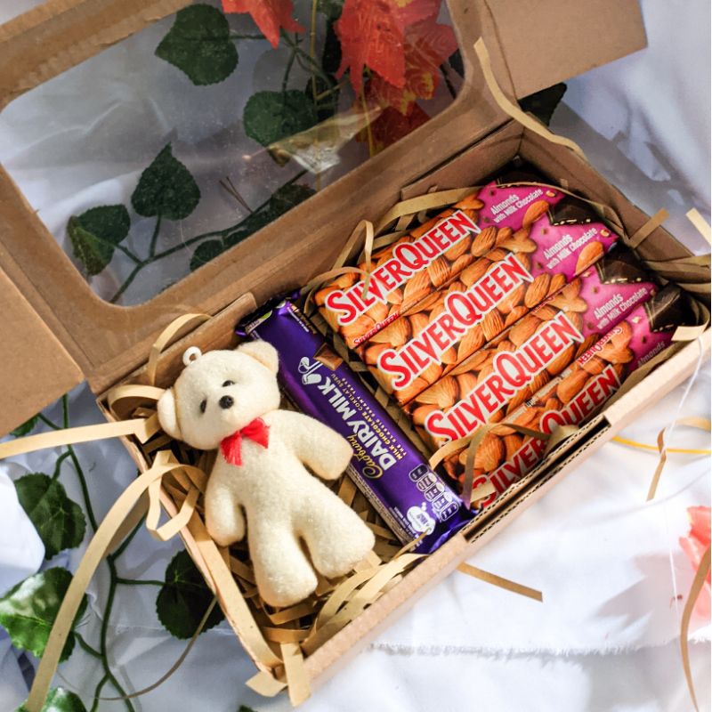 

Paket Cokelat - Hampers Cokelat - Hadiah Wisuda - Kado Ulang Tahun - Kado Anniversary - Giftbox - Hampers Murah