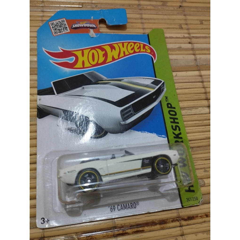 HOTWHEELS HW WORKSHOP 69 CAMARO