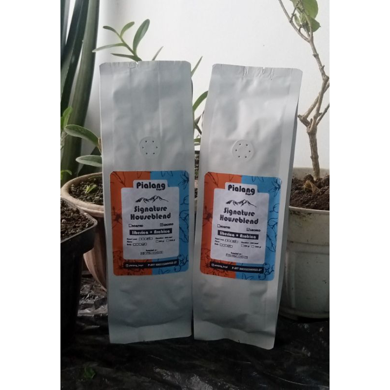 

Pialang Kopi Signature Houseblend Liberika+Arabika
