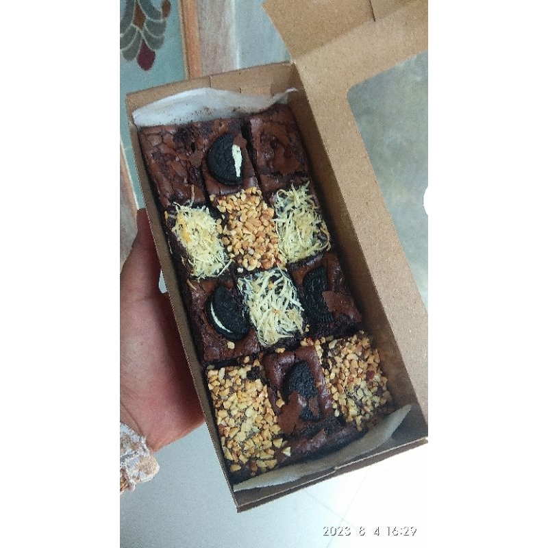 

fudgy brownies toping ukuran 20x10