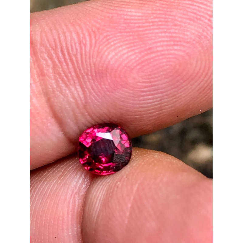 batu garnet seilanka natural pyrope almandine garnet 1,05 ct memo IG Lab body glass kristal warnah c