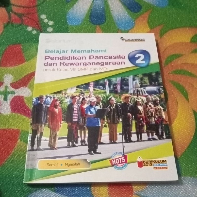 BUKU ORI PPKN KELAS 2 SMP PENERBIT PLATINUM