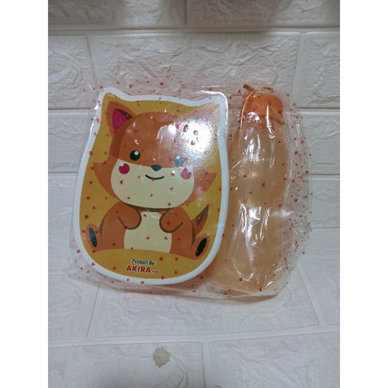 

SET KOTAK BEKAL MURAH / SET OMPRENGAN MURAH / SET KOTAK MAKAN HADIAH