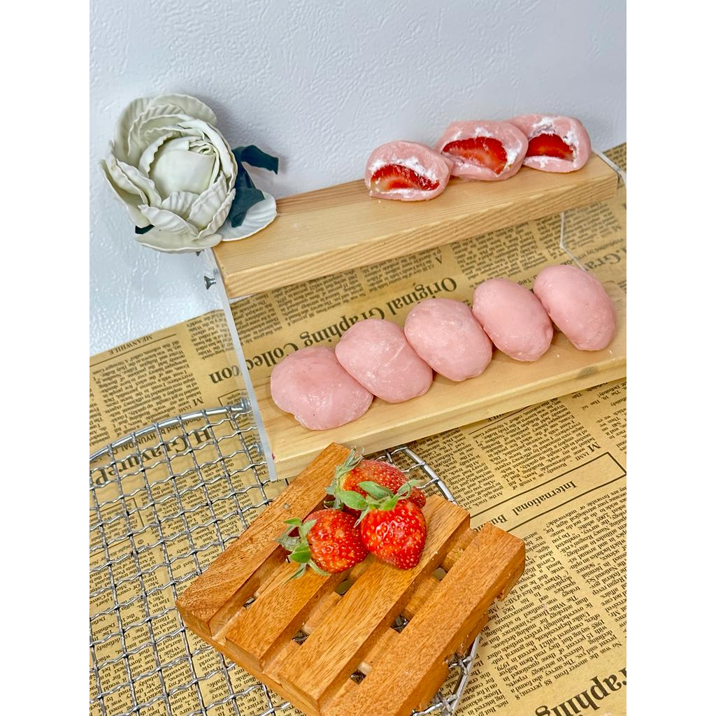 

mochi strawberry