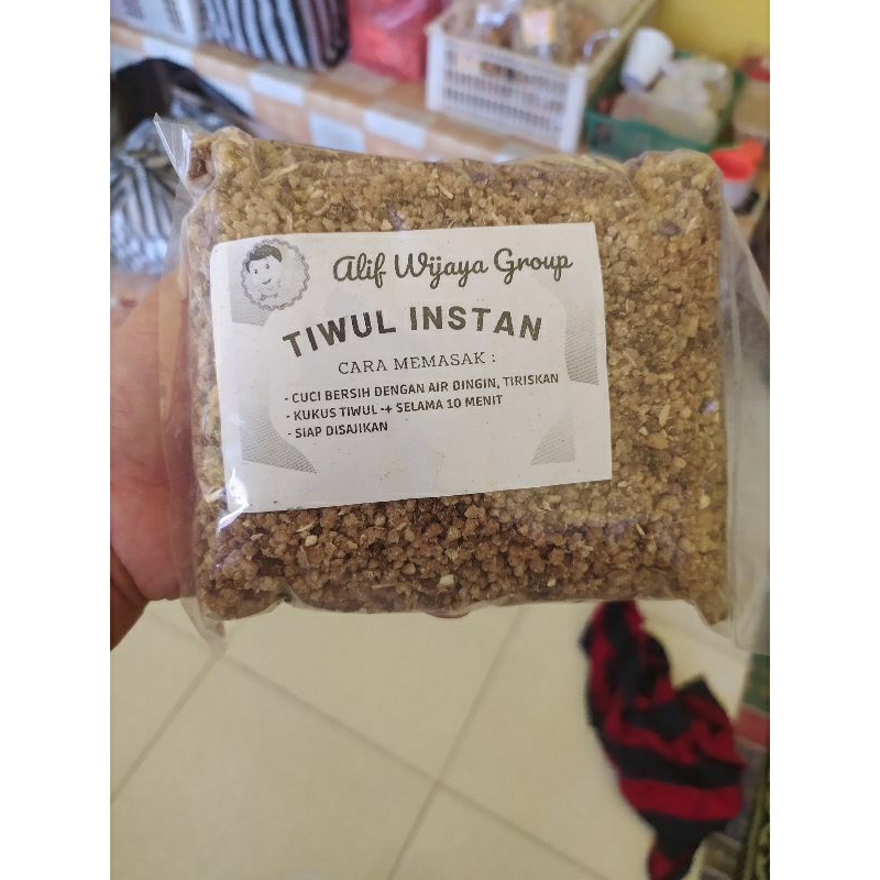 

Tiwul instan/ makanan jadul