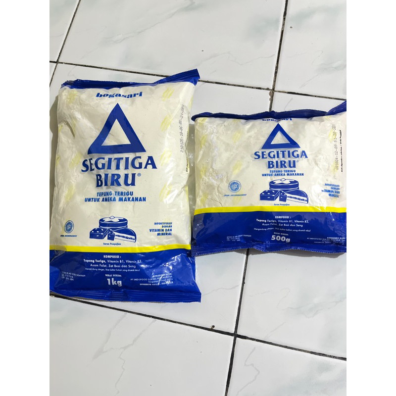 

TEPUNG SEGITIGA BIRU