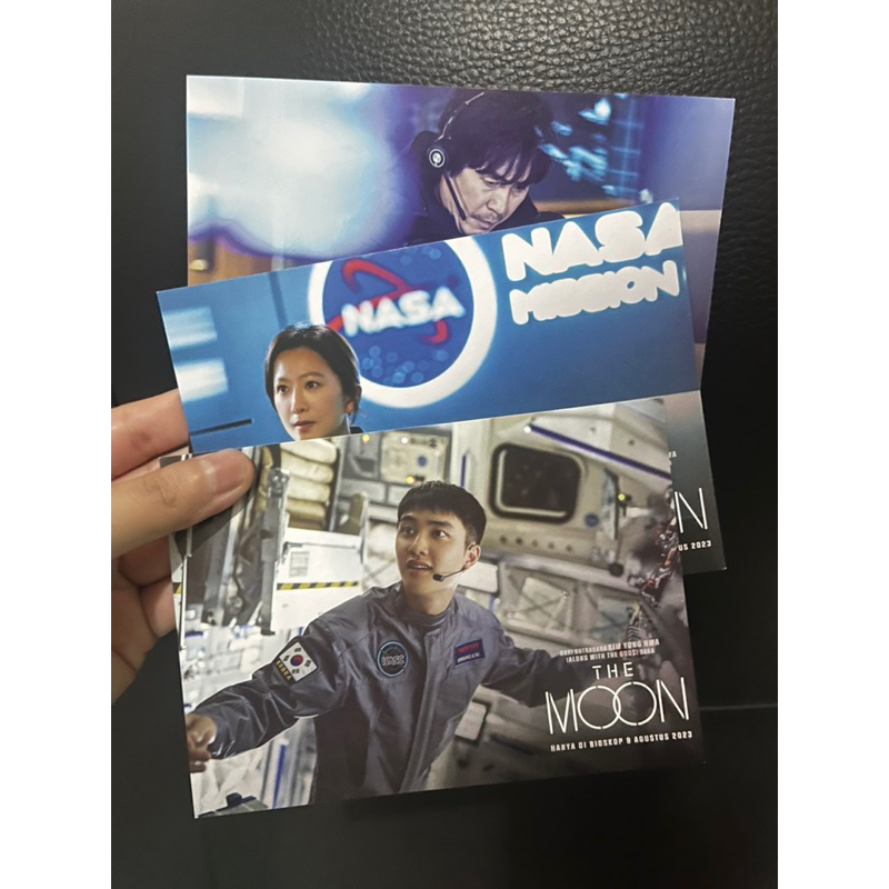 The Moon Fan Screening Merchandise CGV Postcard Set