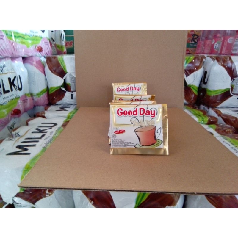 

Kopi Good Day Vanilla Latte 1 renceng isi 10 pcs