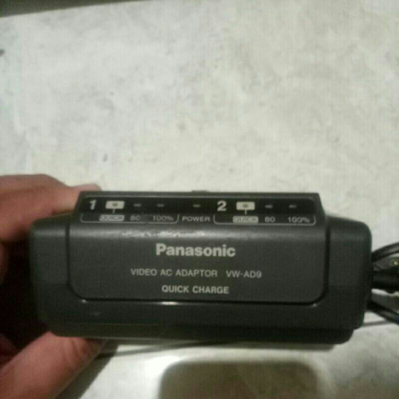 charger Panasonic vw-ad9e second normal