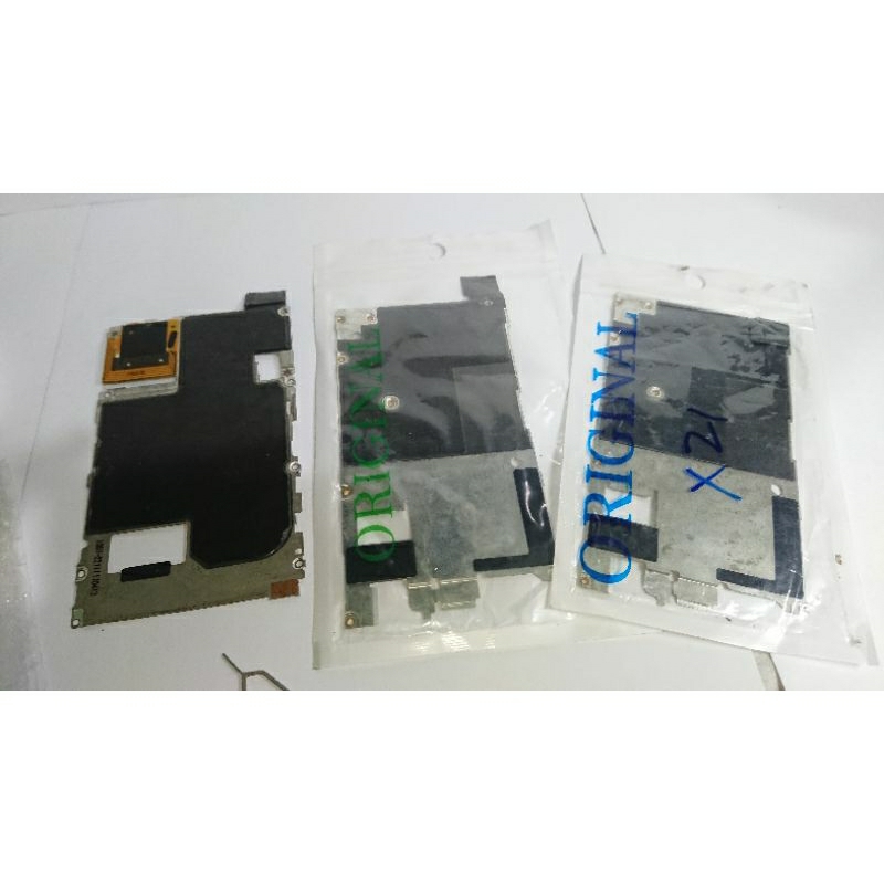Plat Penahan LCD XZS & XZ1