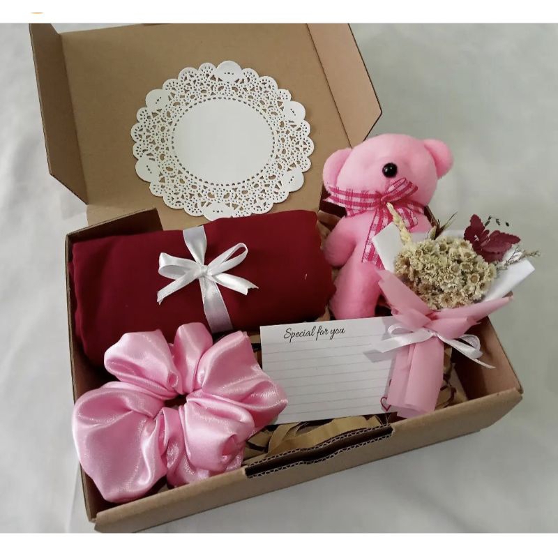 

HAMPERS BOX/HAMPERS KEKINIAN/HADIAH SEMPRO/ HADIAH MURAH