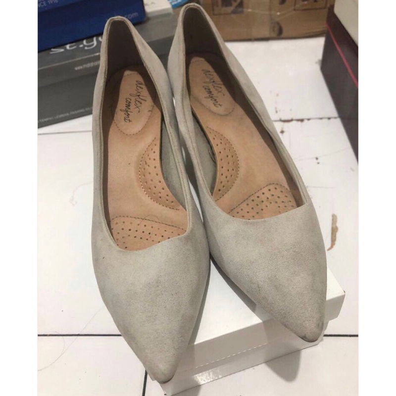 Dexter Comfort heels