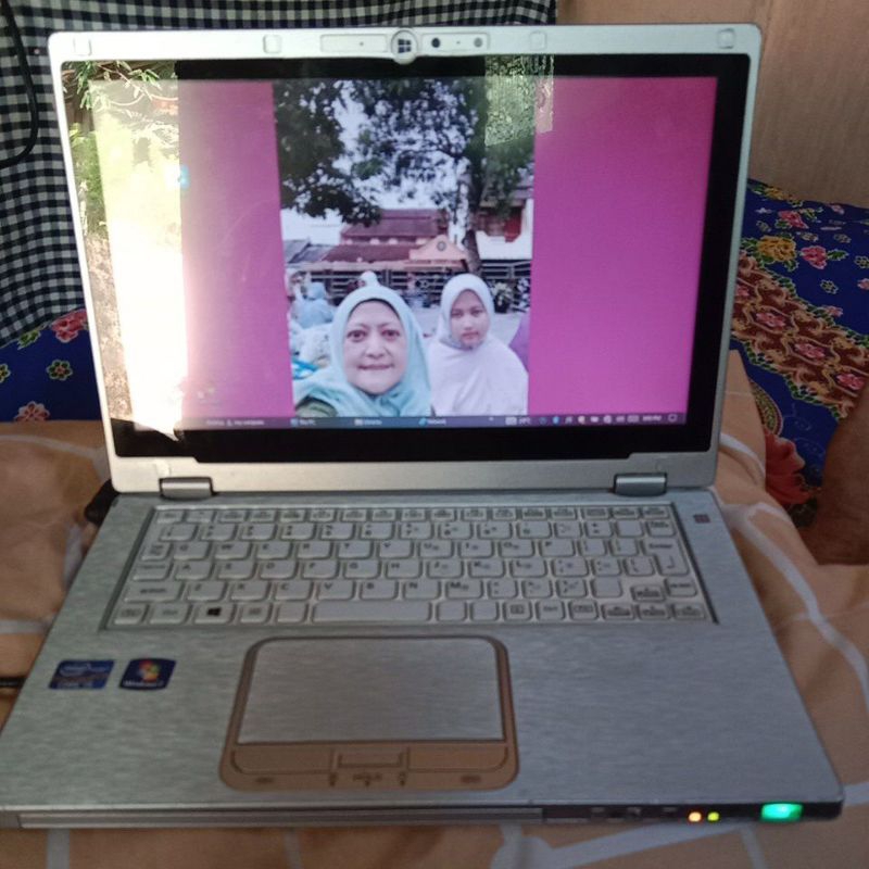 Laptop PANASONIC Touchscreen CF-AX2 i5/128SSD)