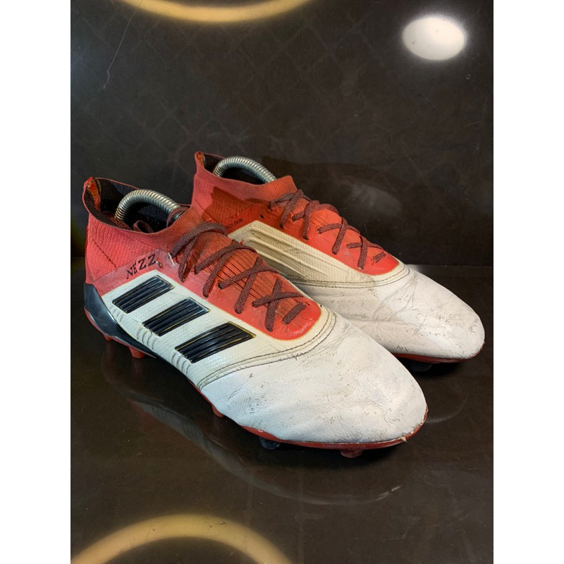 Sepatu bola sepakbola Adidas Predator 18.1 FG Leather Original (Topgrade)