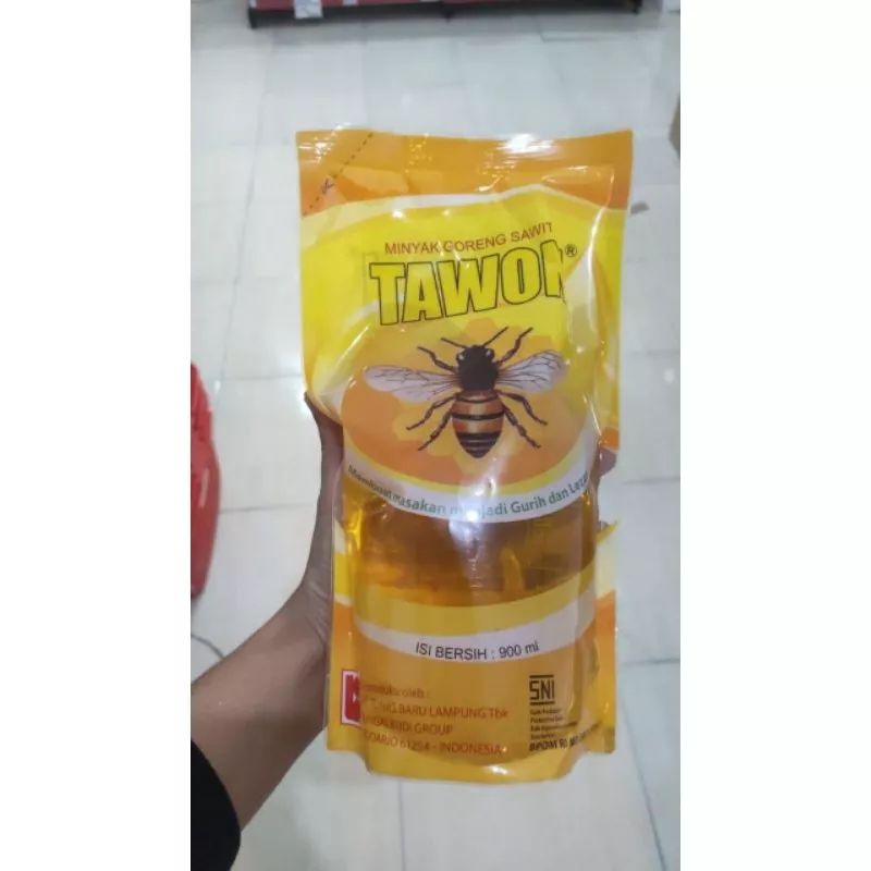 

MINYAK GORENG TAWON 900 ML