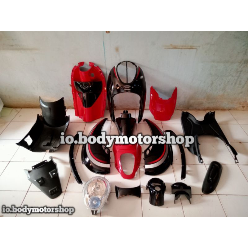 cover body full body Scoopy karbu warna hitam merah plus reflektor