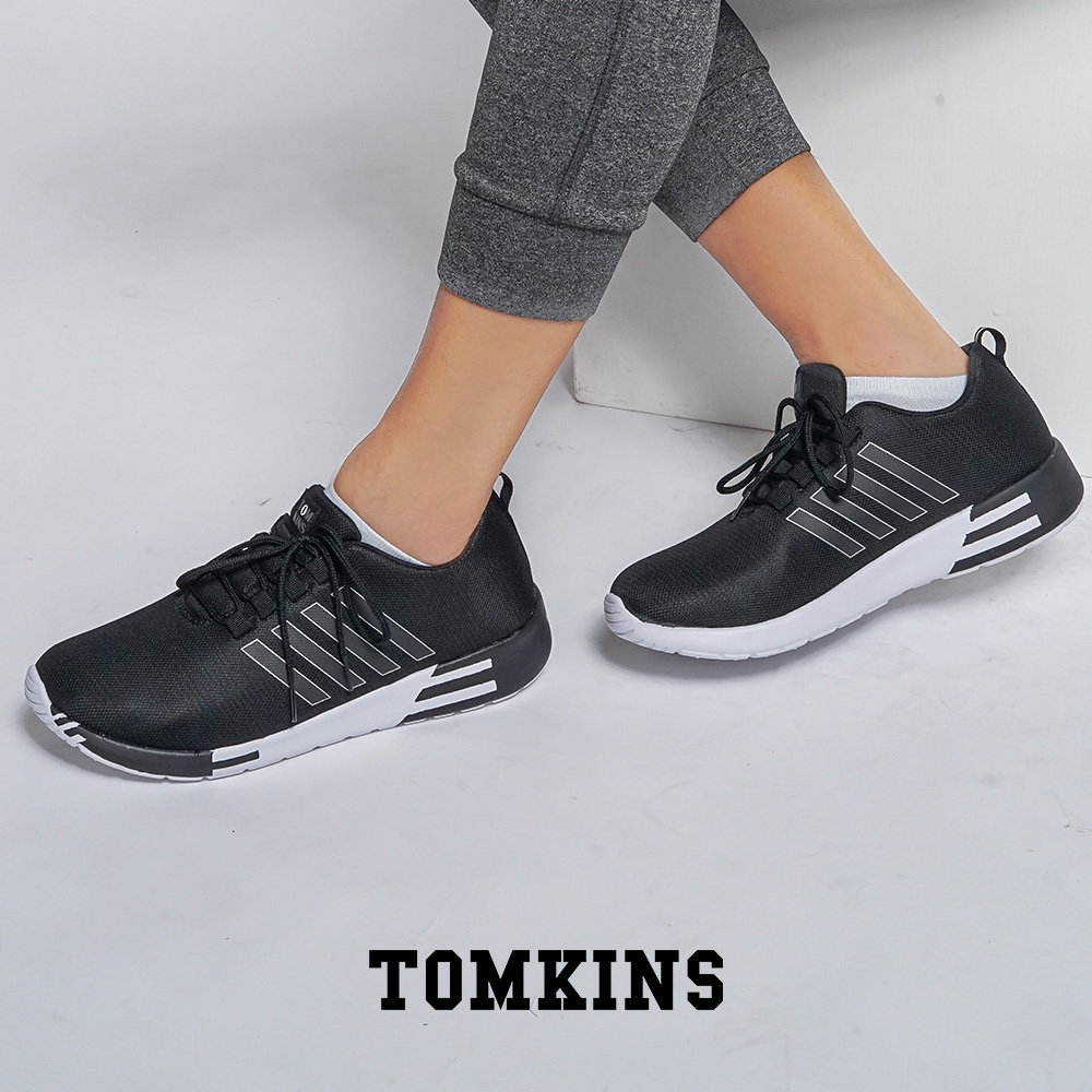 TOMKINS Sneakers Pria Banshee - Black White
