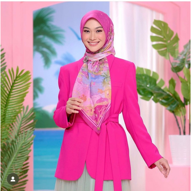 Nada Puspita scarf vacanza series barbie elina