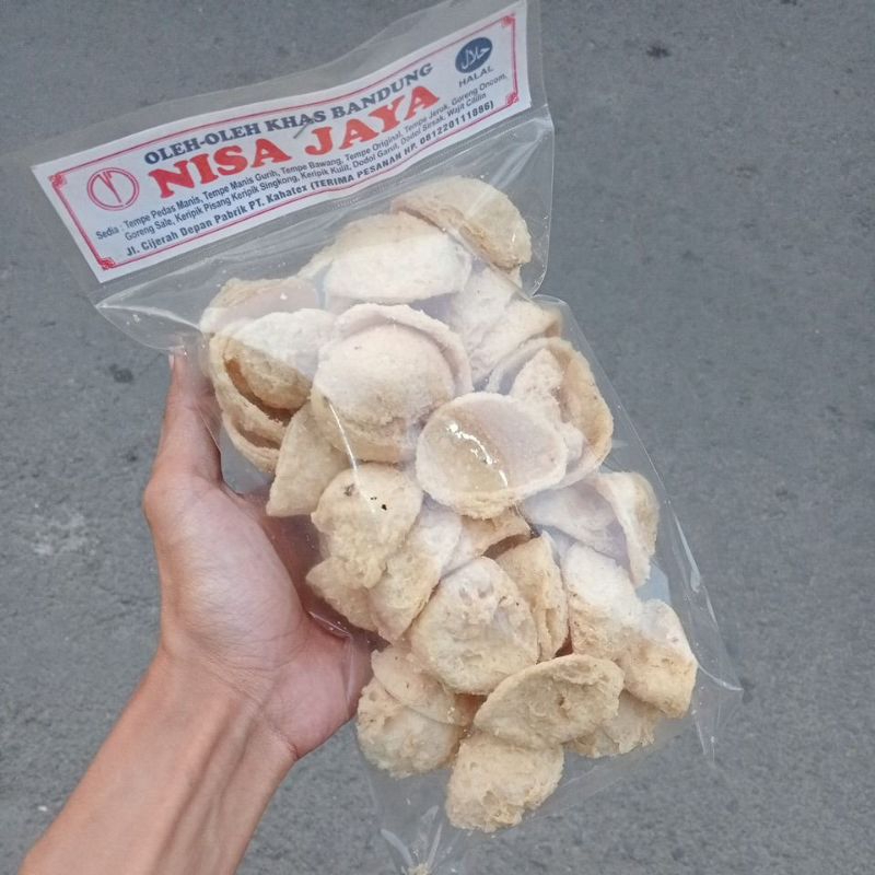 

Nisa Jaya - Keripik Tahu Gurih Renyah (150gr) Oleh-oleh Khas Priangan