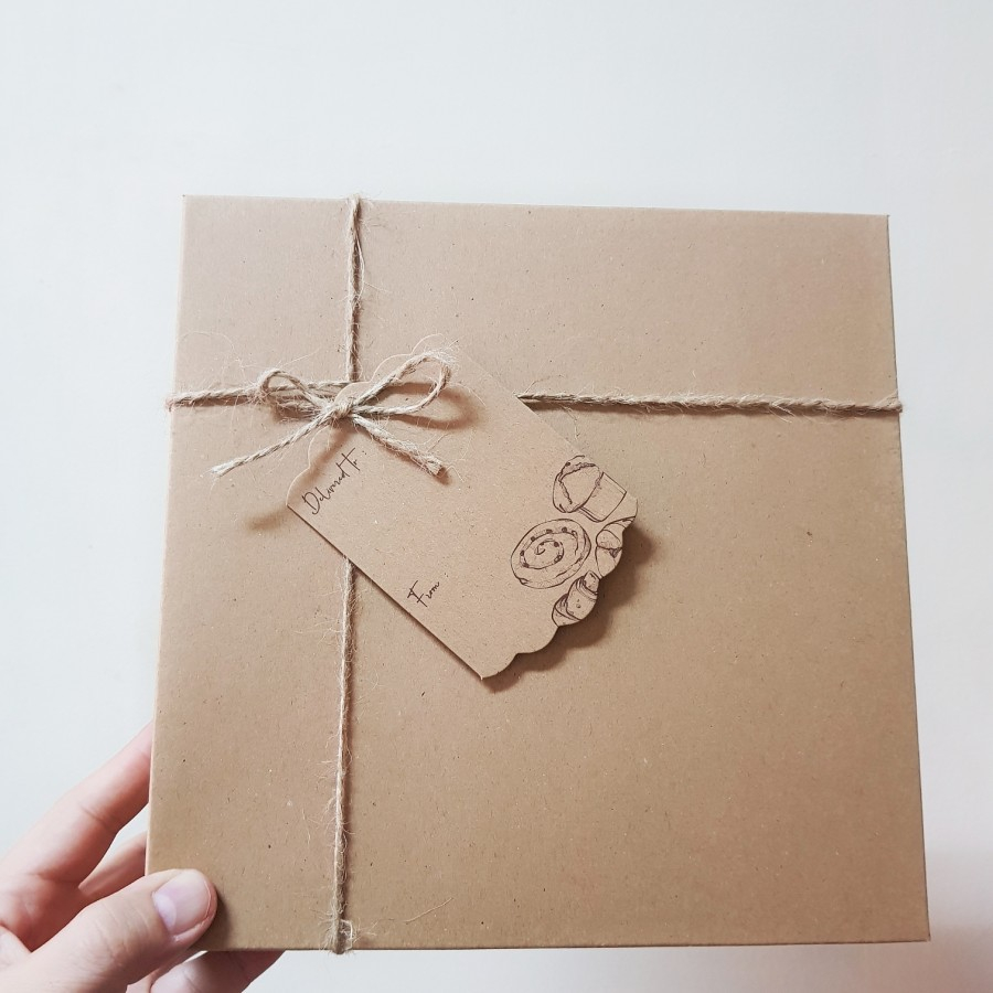 

(12 pcs) kardus brownies dus bolu box bika ambon kotak kemasan lapis legit ukuran 22x22x7cm