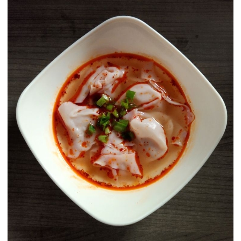 

pangsit kuah pedas