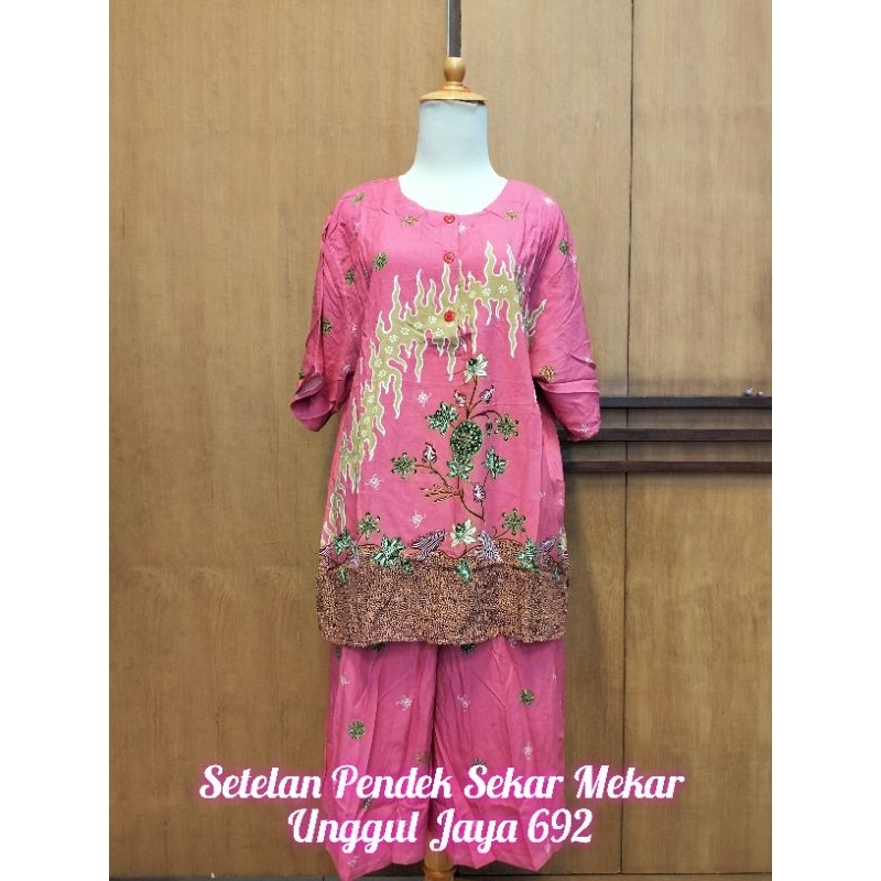 SETELAN PENDEK SEKAR MEKAR UNGGUL JAYA TERATAI 629 L