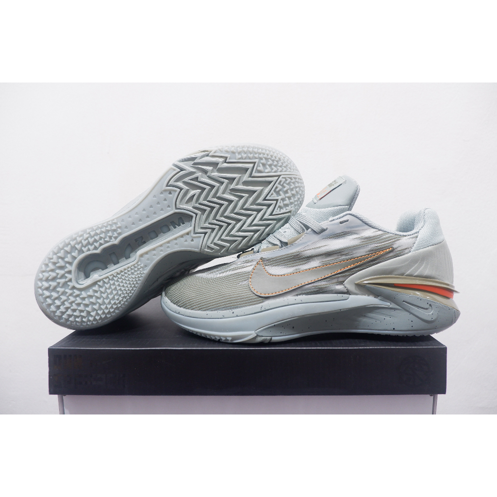 SEPATU BASKET NK AIR ZOOM GT CUT 2 LOW HIKE