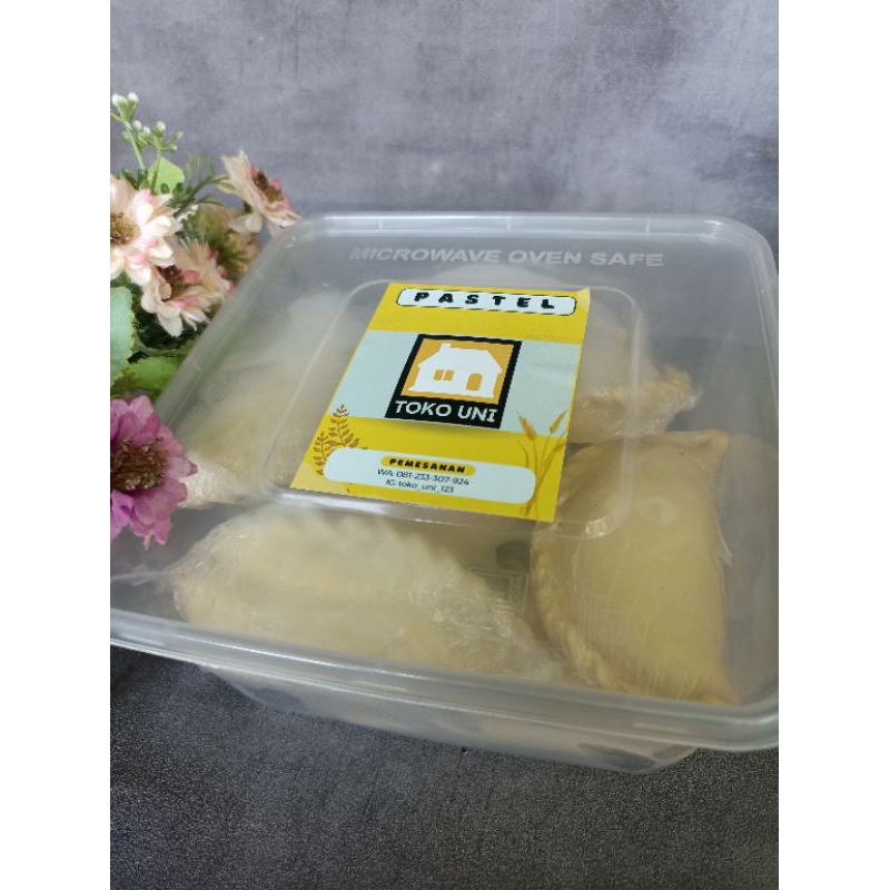 

pastel isi ayam wortel frozen oleh-oleh bogor