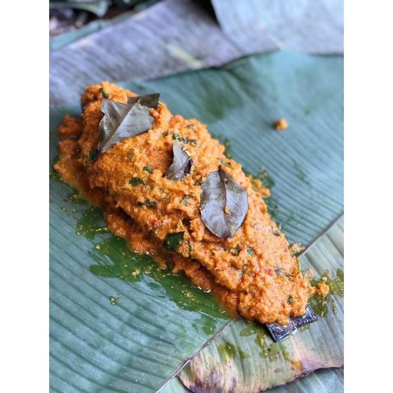 

Pepes Ikan Mas Duri Lunak