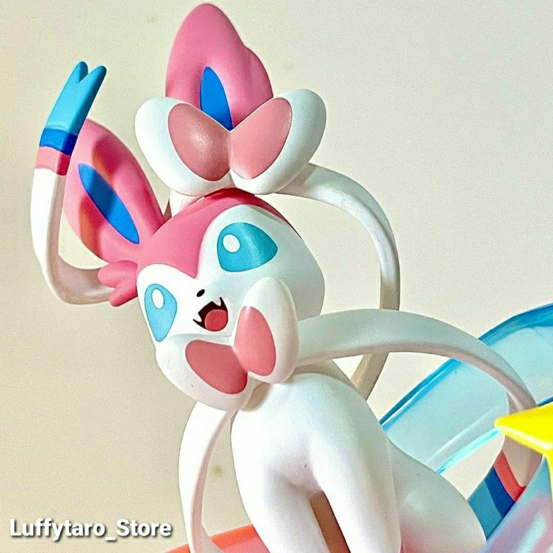 Action Figure Sylveon Pokemon Series Funism