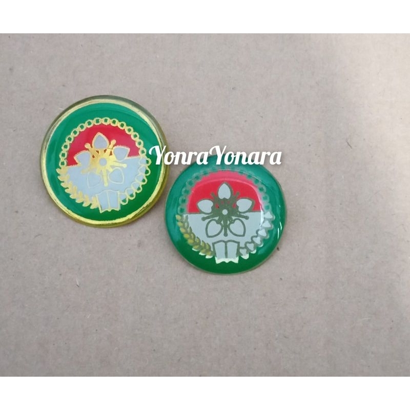 PIN DHARMA WANITA MURAH / PIN DHARMA WANITA BULAT RESIN