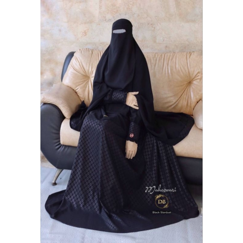 Maheswari jet-black/duta busana/gamis embos/gamis cantik/gamis pesta/cadar bandana