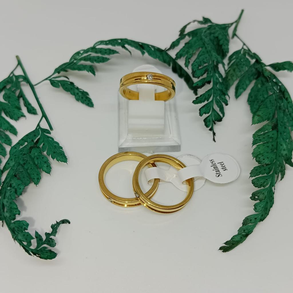 Cincin Titanium polos Permata satu