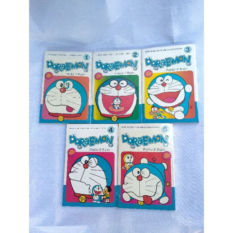 PAKET KOMIK DORAEMON 7 BUKU