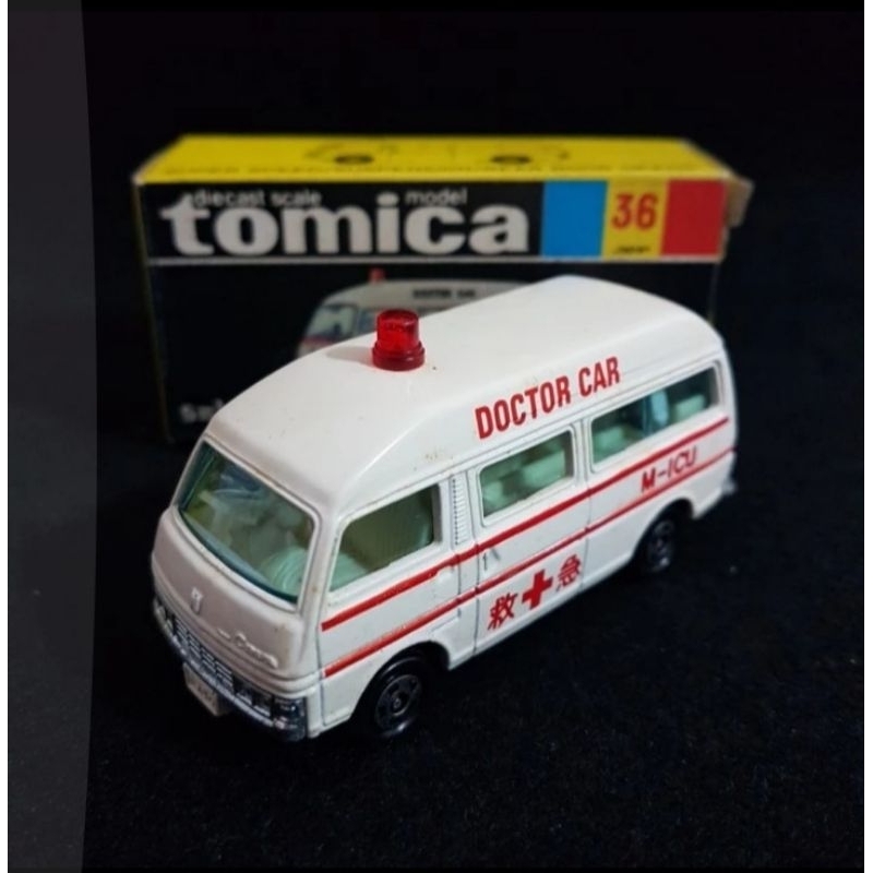 Tomica Black Box 36 Nissan Caravan Doctor Car