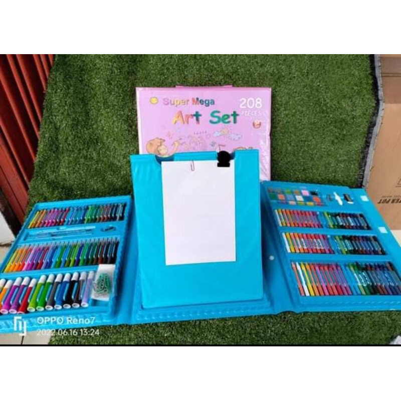 

Crayon Set 208 pcs