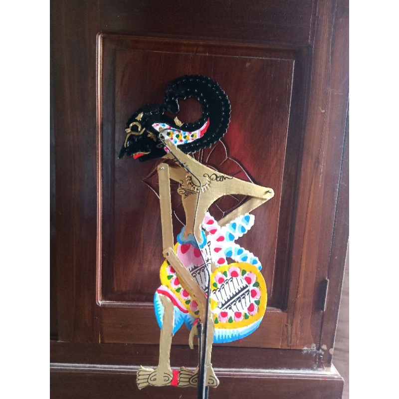 wayang kulit kertas arjuno atau janaka