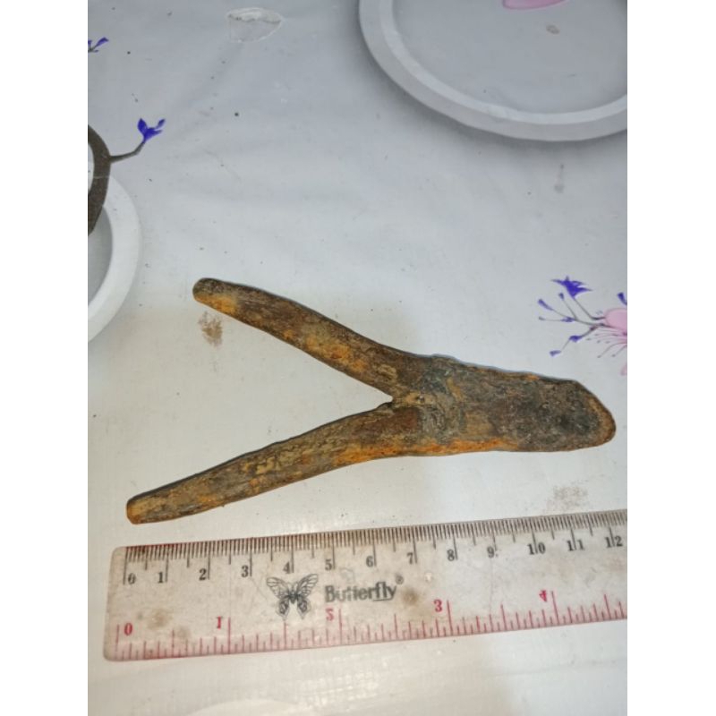 trisula kuno temuan sungai