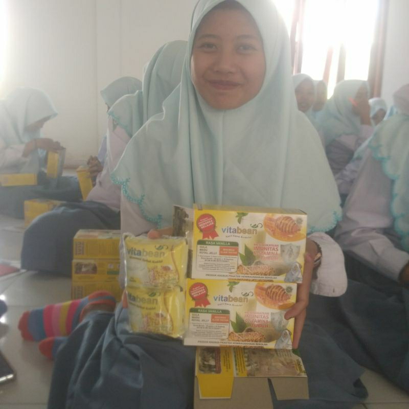 

Susu Kedalai Vitabeen 1 kotak Isi 10 Biji