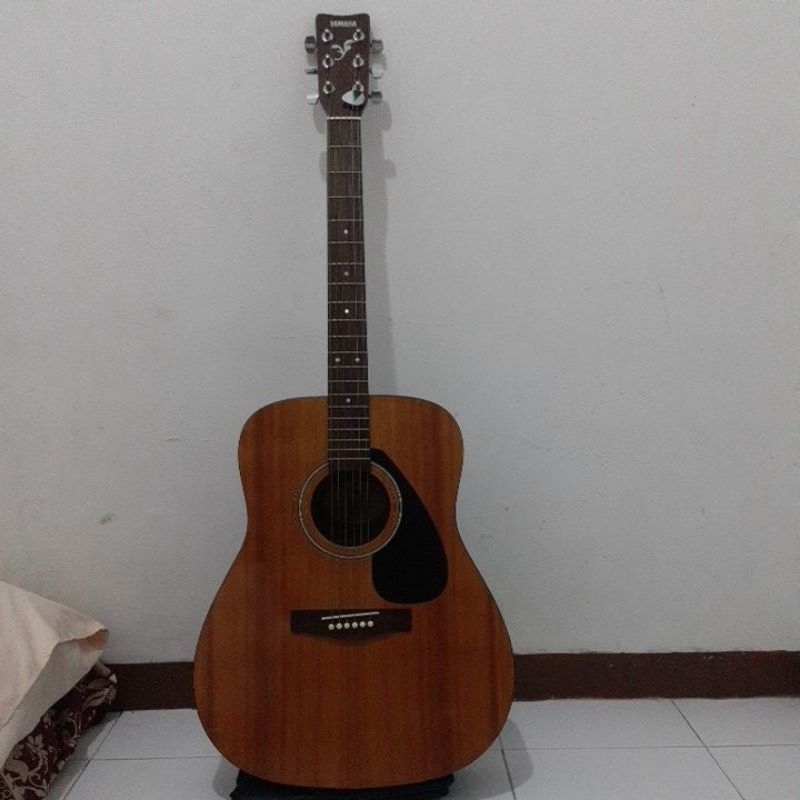 Gitar Second/Gitar Bekas Akustik Yamaha F 310 Original