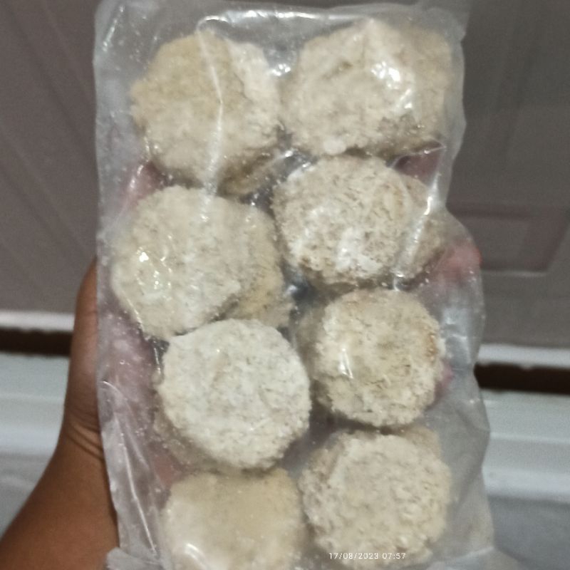 

spicy chicken isi 15 nugget ayam bento