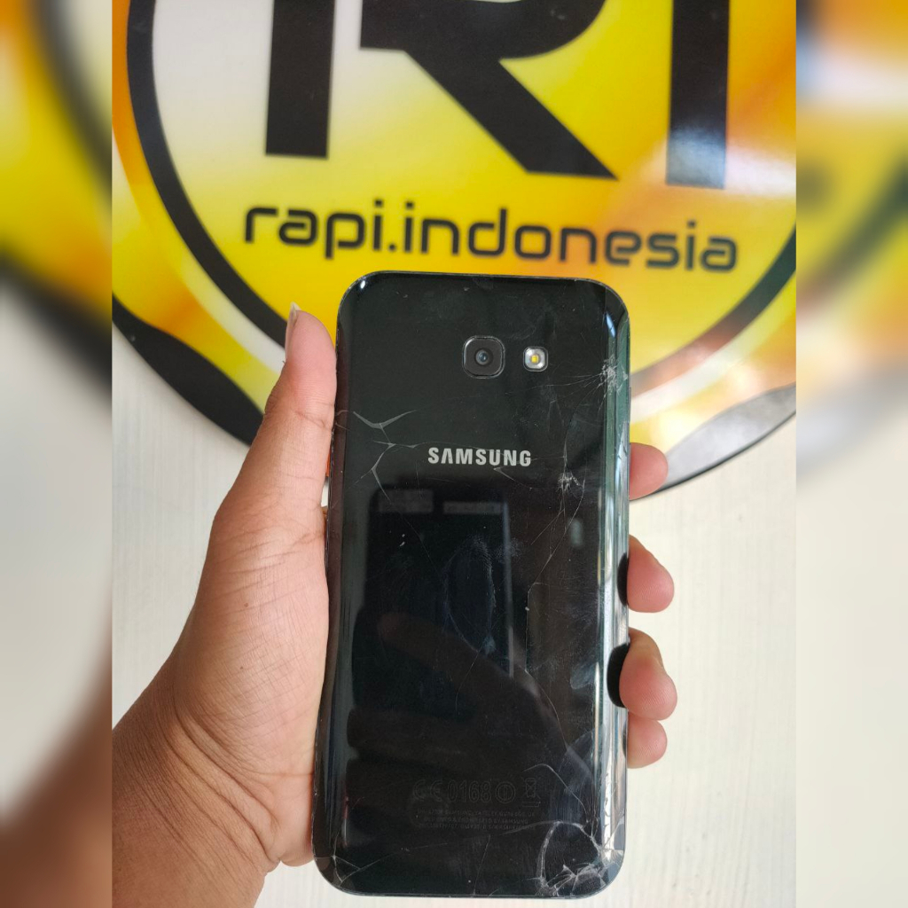 Samsung Galaxy A7 (2017) 3/32 NFC