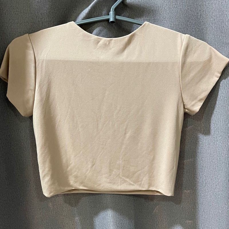 PRELOVED CROPTOP WANITA EVERTOPS