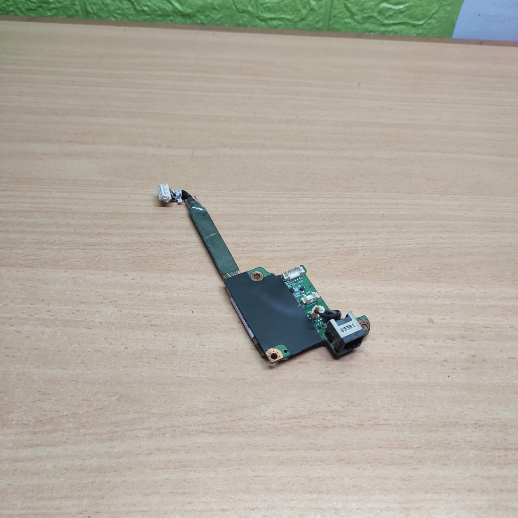 Port Lan Laptop Axioo Neon MNC