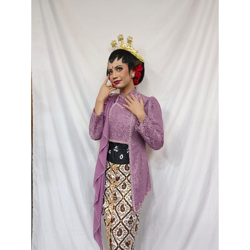 Kebaya wisuda modern/Kebaya kutu baru broklat/Kebaya Pagar ayu