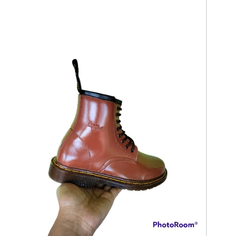 SEPATU BOOTS PRIA DOCMART KASUAL TINGGI 8 HOLE PRIA  HADE UK 36-45