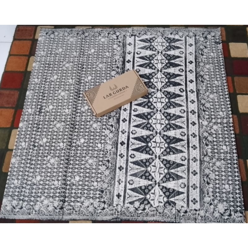 sarung batik// sarung batik lar gurda original// sarung batik motif terbaru