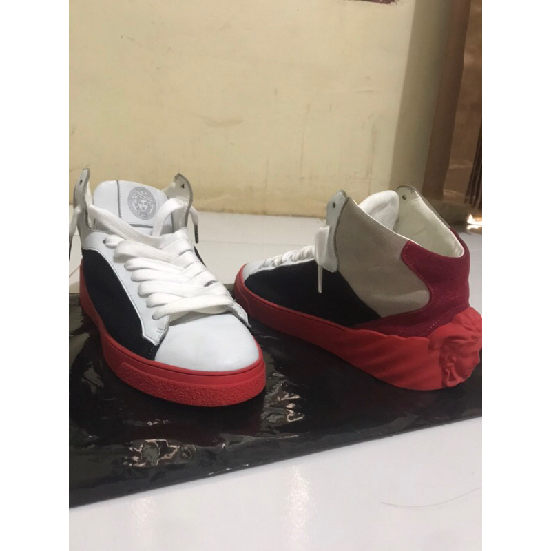 SEPATU VERSACE SECOND MADE IN ITALY